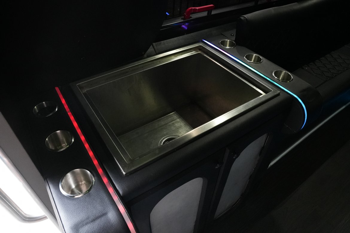 Sprinter for Sale in Houston, TX - Photo 9
