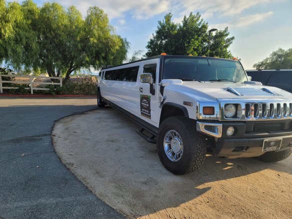 2007 Hummer H2 Limousine for Sale in Menifee, CA - Photo 2