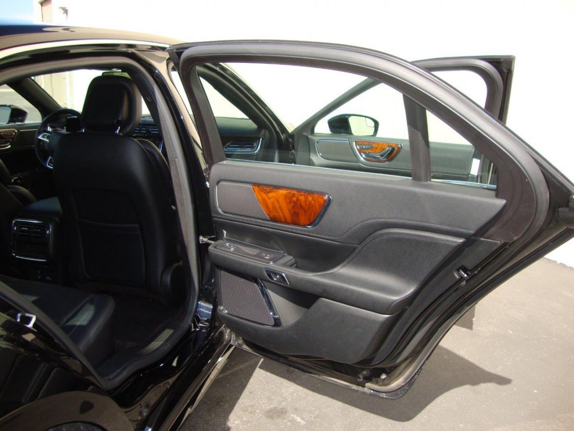 Photo of Exotic for sale: 2017 Lincoln Continental Select by Lincoln