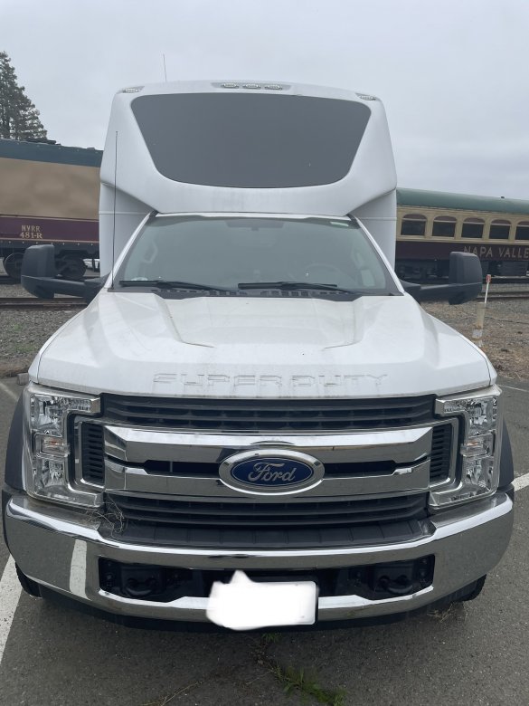 2018 Ford F550 Executive Shuttle for Sale in Laguna Niguel, CA - Photo 2