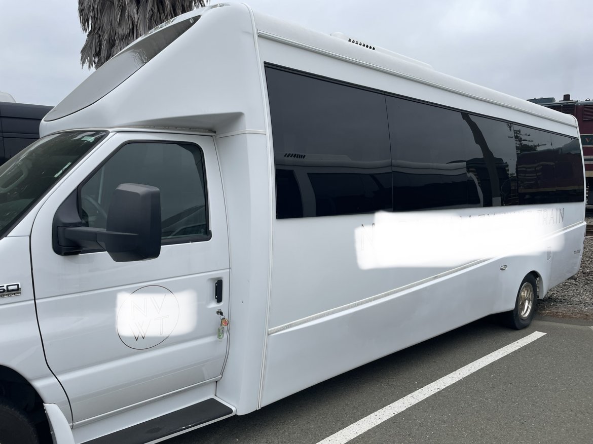 Executive Shuttle for sale: 2018 Ford e450 by Berkshire Coach