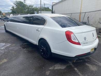 2014 Lincoln MKS Limousine for Sale in Avenel, New Jersey, US - Photo 4