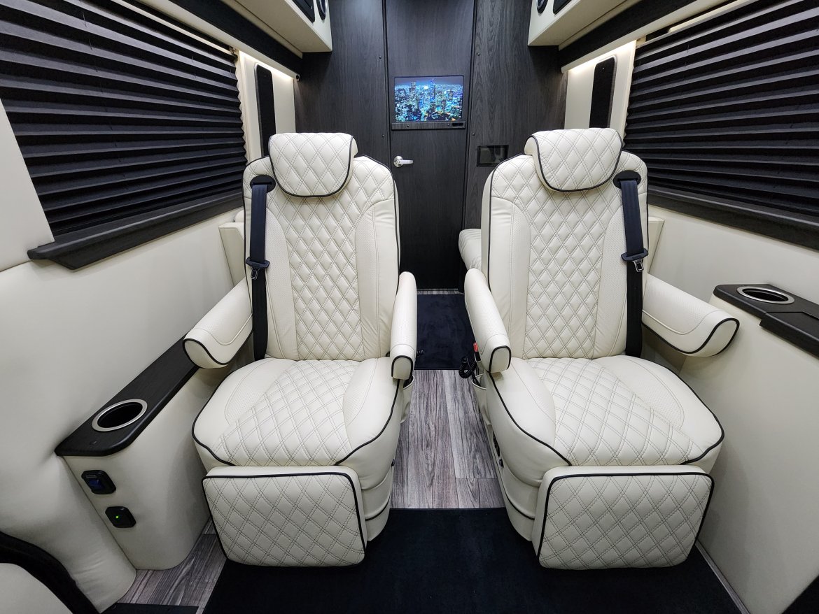 New 2024 Mercedes-Benz Sprinter 3500XD Luxe D6 for sale #WS-16460 | We ...