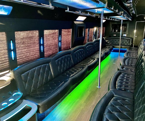 2013 Ford F750 Limo Bus for Sale in Garden Grove, CA - Photo 3