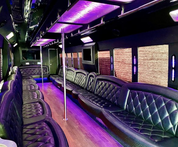 2013 Ford F750 Limo Bus for Sale in Garden Grove, CA - Photo 2