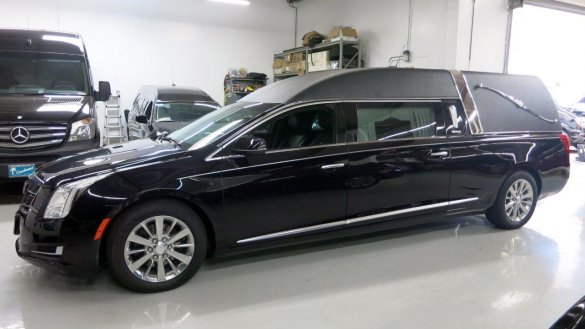 2017 Cadillac XTS Heritage Funeral for Sale in Carson, CA - Photo 2