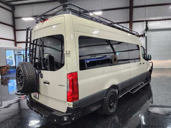 2020 Mercedes-Benz 15-Passenger Sprinter 2500 Sprinter for Sale in Houston, TX - Photo 3