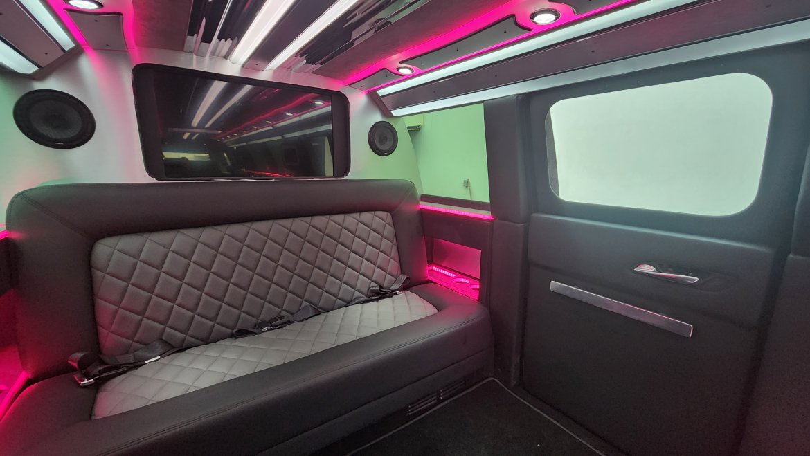 Limousine for Sale in Anaheim, CA - Photo 9