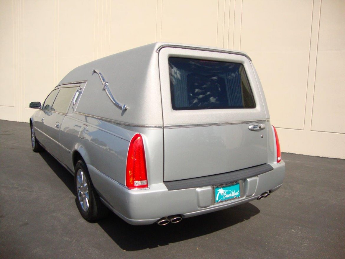 Photo of Funeral for sale: 2011 Cadillac DTS Heritage by Federal Coach