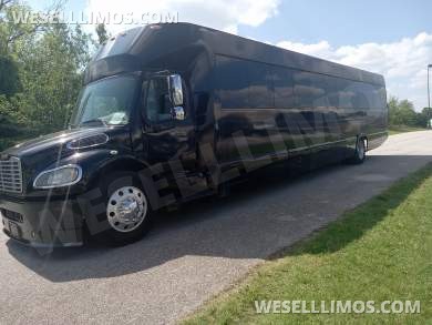 2012 Freightliner 45" FT  Shuttle Limo Bus Limo Bus for Sale in Springfield, MO - Main Photo