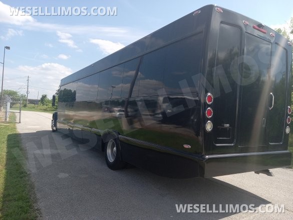 2012 Freightliner 45" FT Shuttle Limo Bus Limo Bus for Sale in Springfield, MO - Photo 3