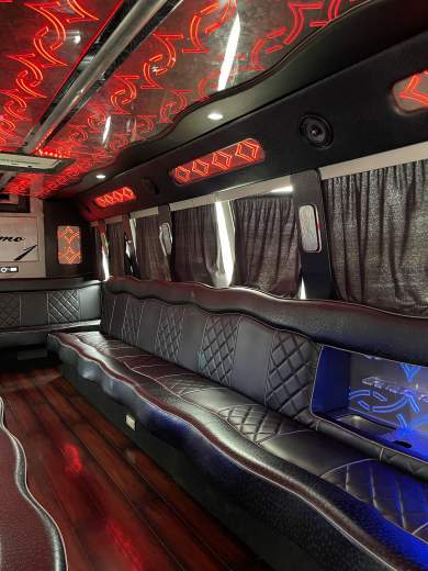 Ford F550 Limo Bus