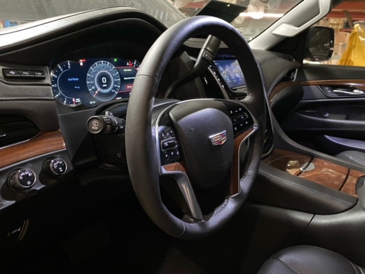 CEO SUV Mobile Office for Sale in Ontario, CA - Photo 10