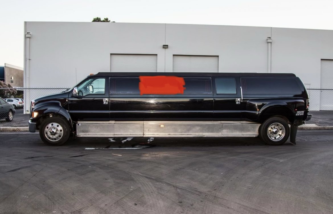 Limo Bus for Sale in Las Vegas, NV - Photo 4