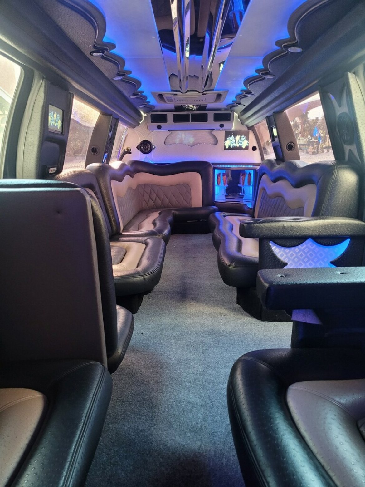 Limo Bus for Sale in Las Vegas, NV - Photo 7