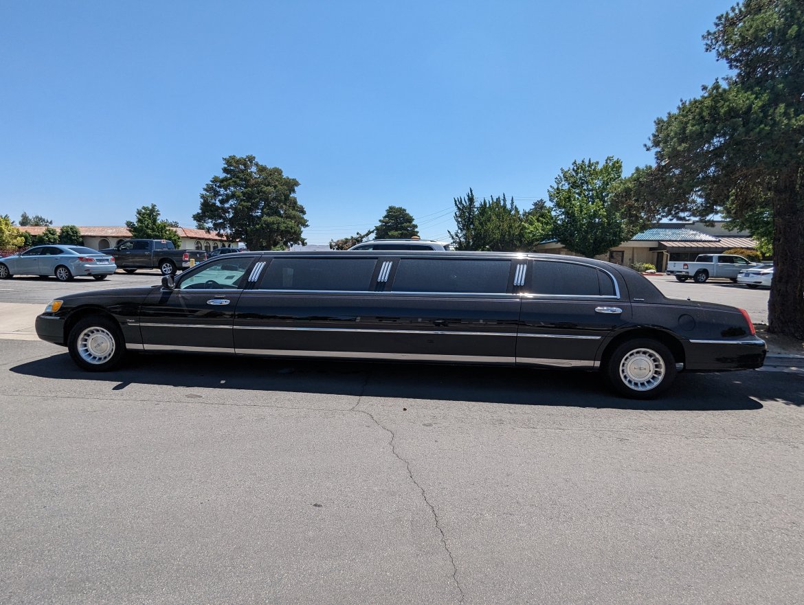 Limousine for Sale in Reno, NV - Photo 3