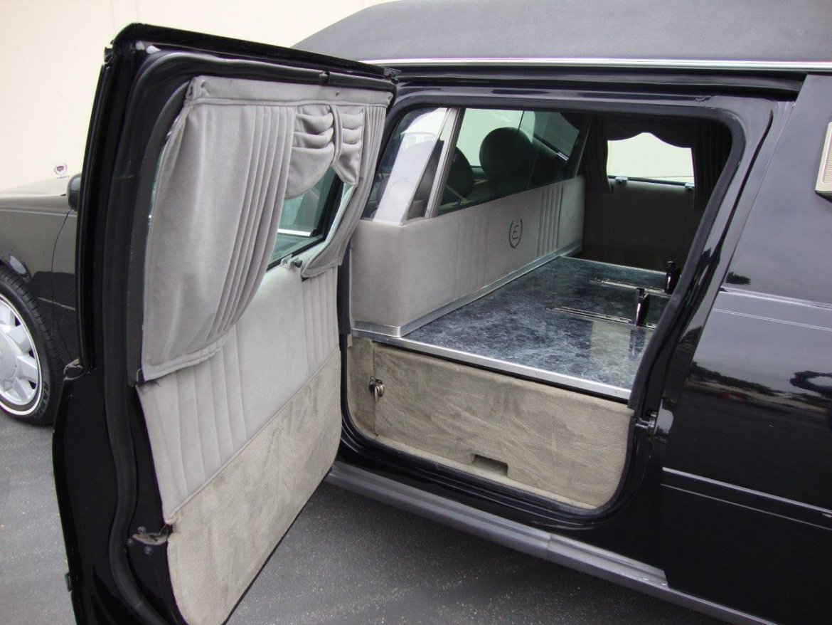 Photo of Funeral for sale: 2000 Cadillac STS Hearse by Eureka