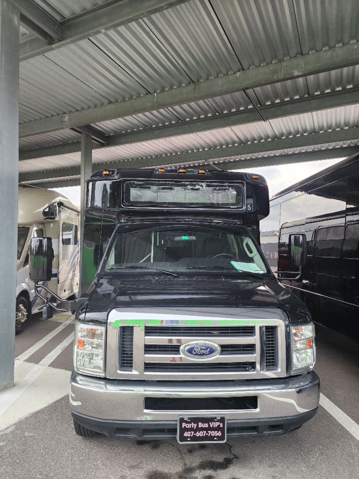 Limo Bus for Sale in Tampa, FL - Photo 6