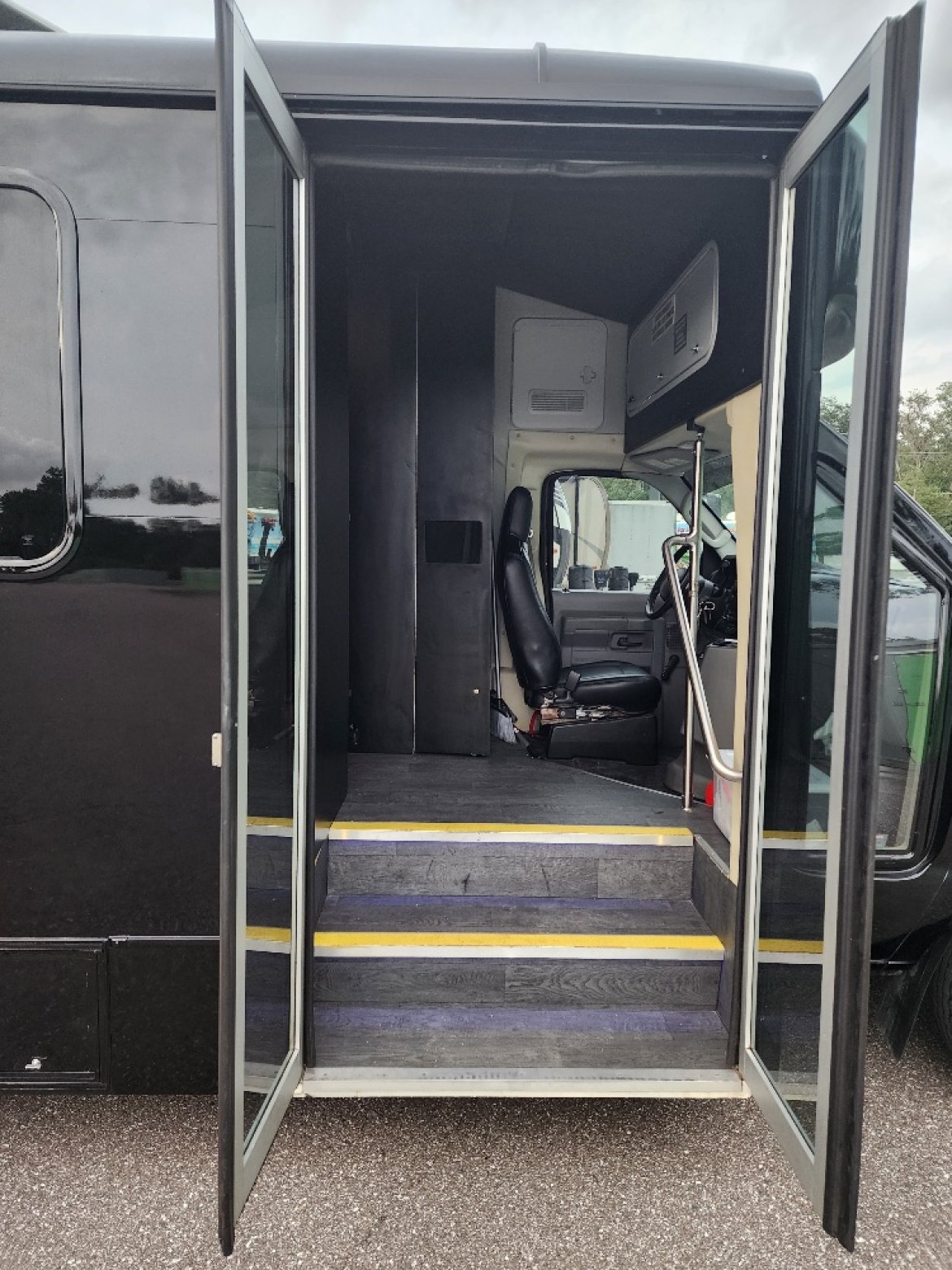 Limo Bus for Sale in Tampa, FL - Photo 28