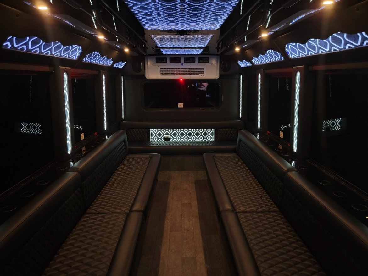 Limo Bus for Sale in Tampa, FL - Photo 5