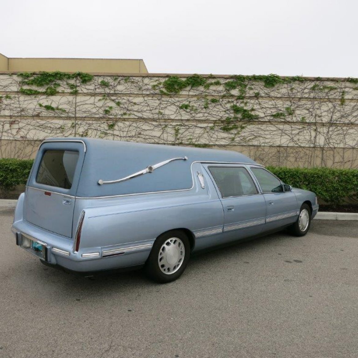 1998 federal coach cadillac renaissance hearse by federal coach