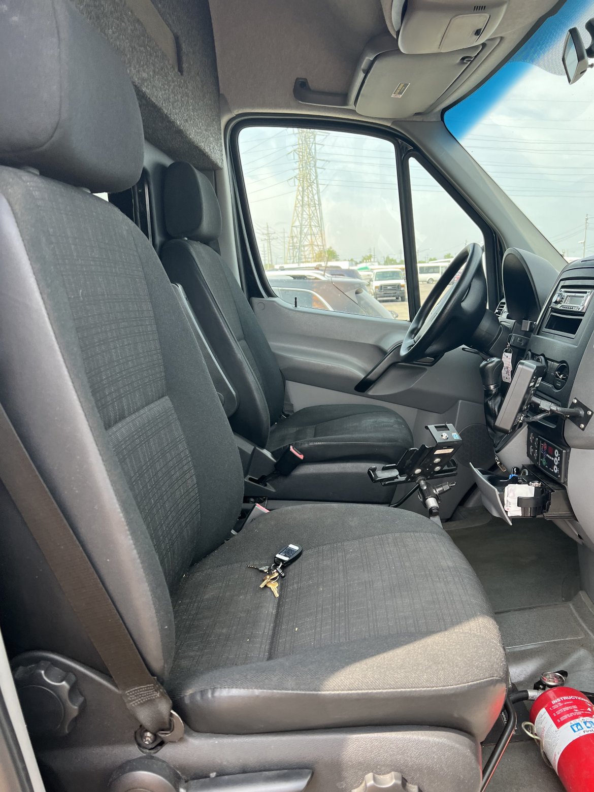 Limousine for Sale in Cleveland, OH - Photo 4