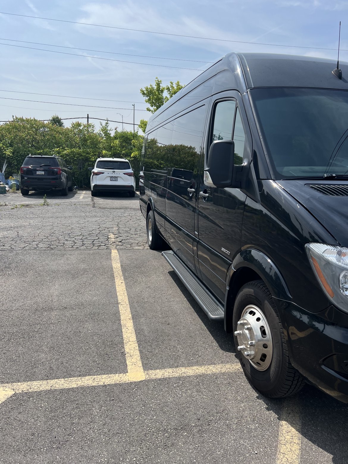 Limousine for Sale in Cleveland, OH - Photo 3