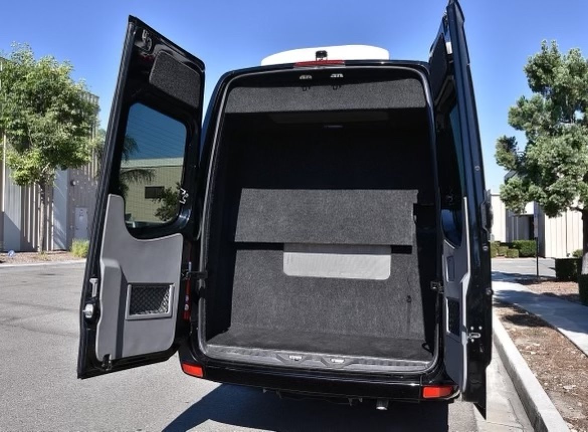 Limousine for Sale in Cleveland, OH - Photo 7