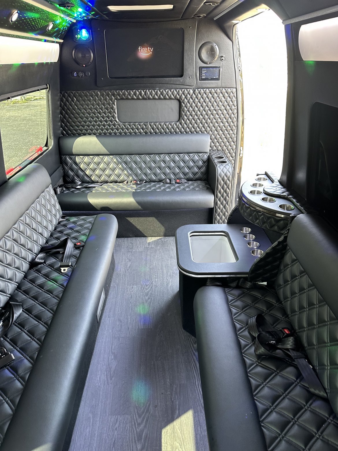 Limousine for Sale in Cleveland, OH - Photo 9