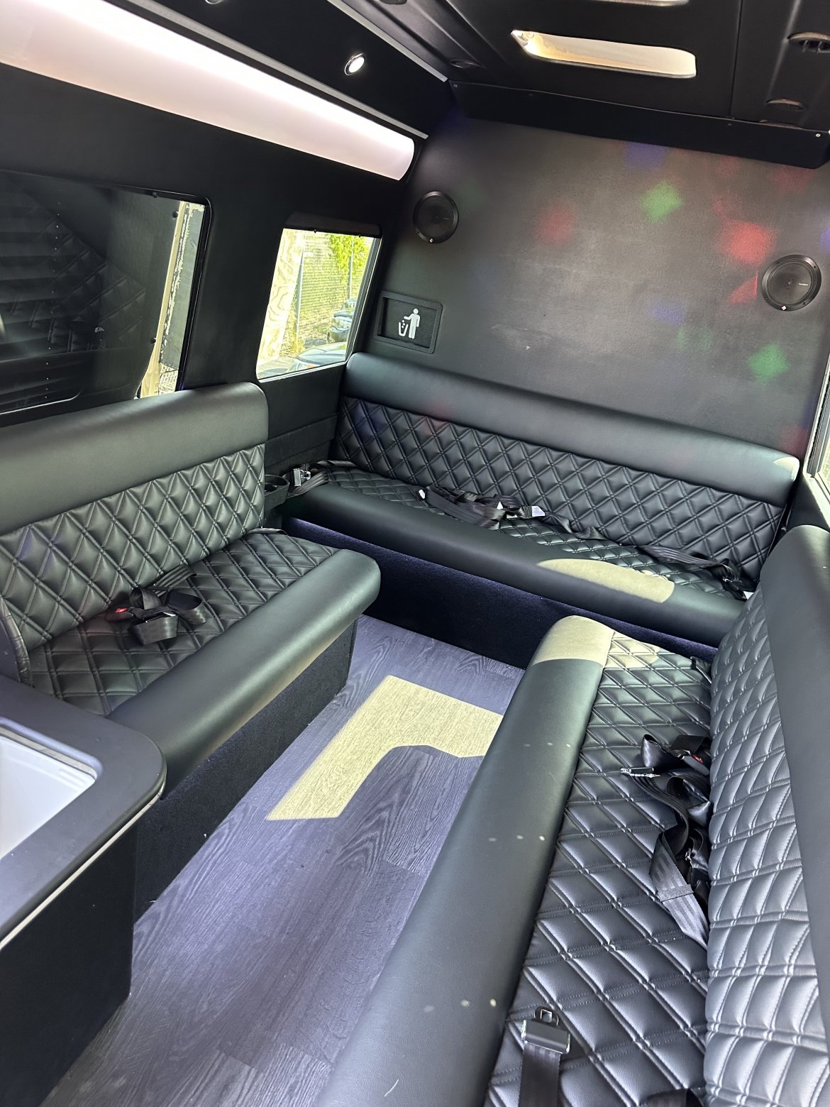 Limousine for Sale in Cleveland, OH - Photo 10