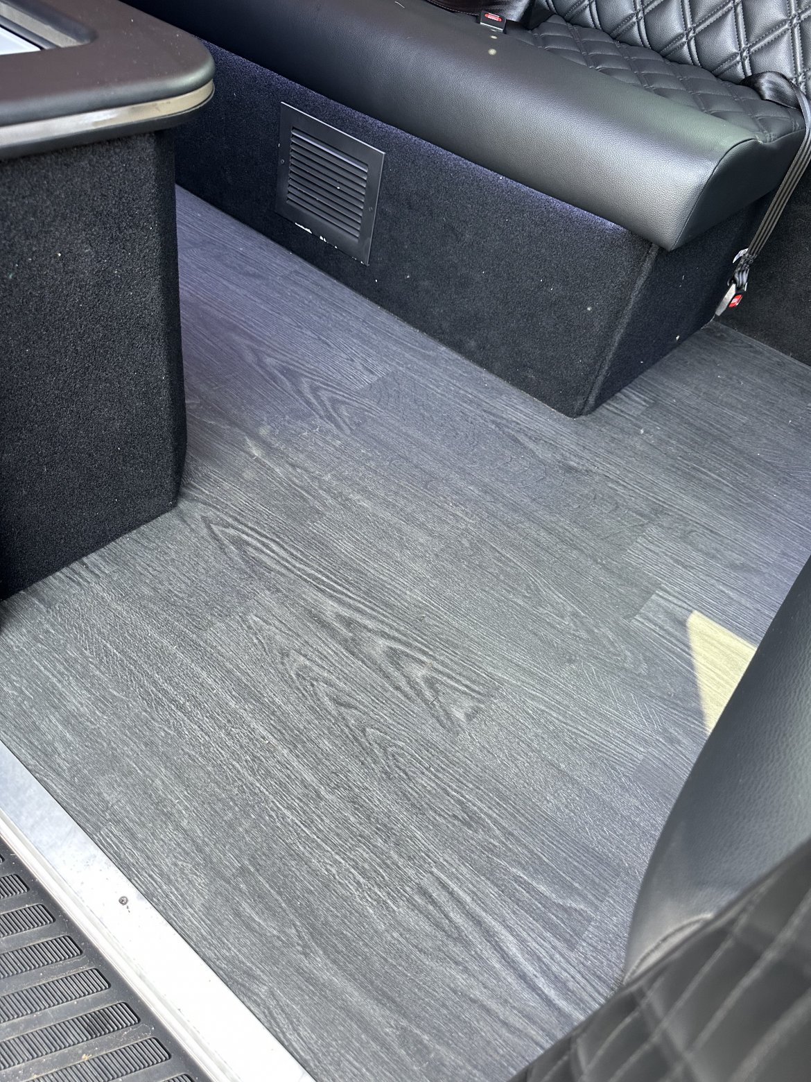 Limousine for Sale in Cleveland, OH - Photo 13