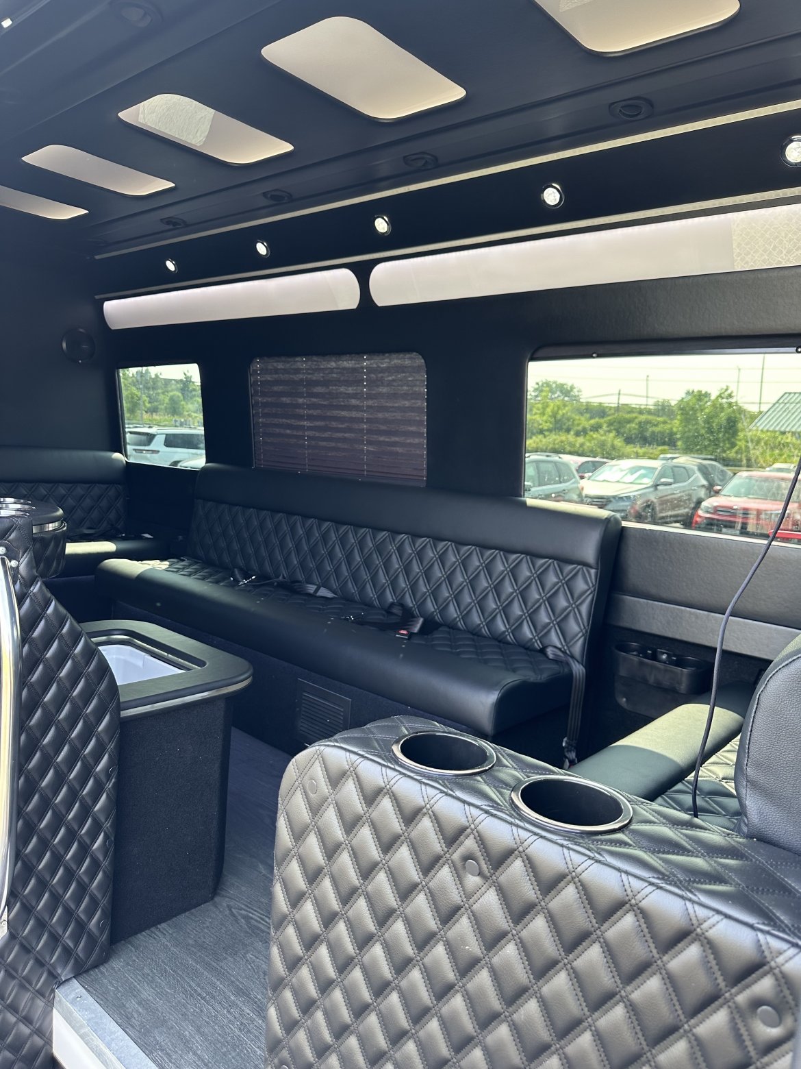 Limousine for Sale in Cleveland, OH - Photo 16