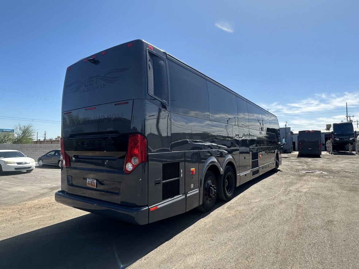 Motorcoach for Sale in Phoenix, AZ - Photo 9