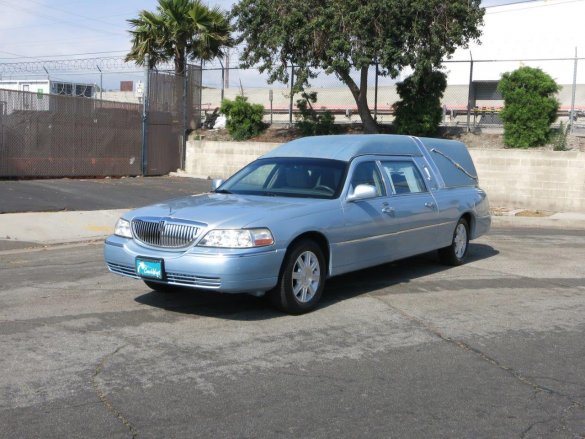 2011 Lincoln Town Car Stratford Funeral for Sale in Carson, CA - Main Photo