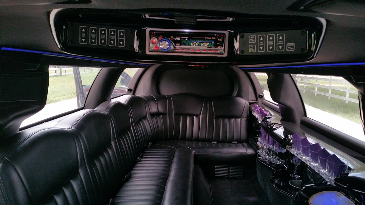 Photo of Limousine for sale: 2009 Lincoln TownCar 120&quot; by Royale