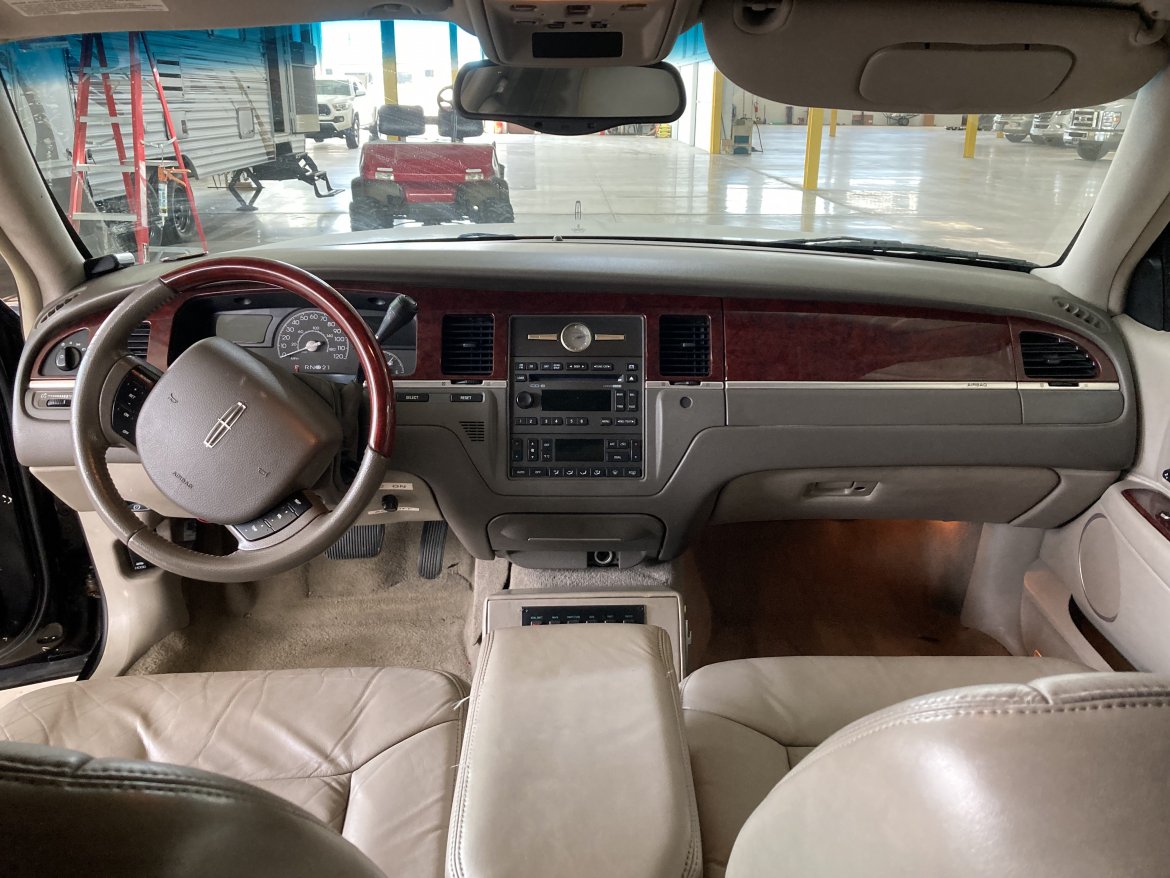 Limousine for Sale in Cleveland, OH - Photo 5