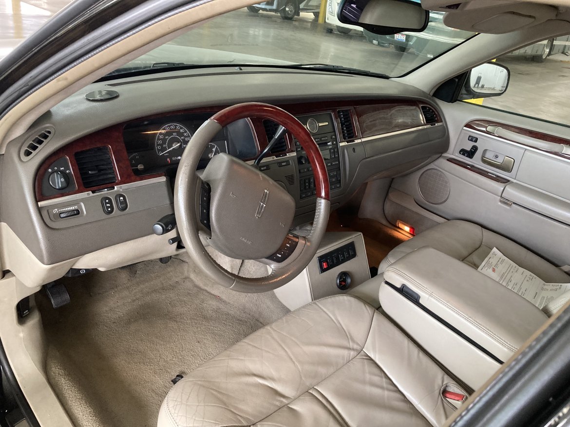 Limousine for Sale in Cleveland, OH - Photo 6