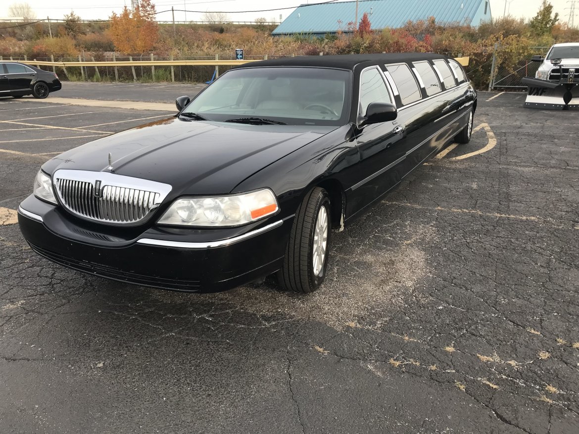 Limousine for Sale in Cleveland, OH - Photo 11