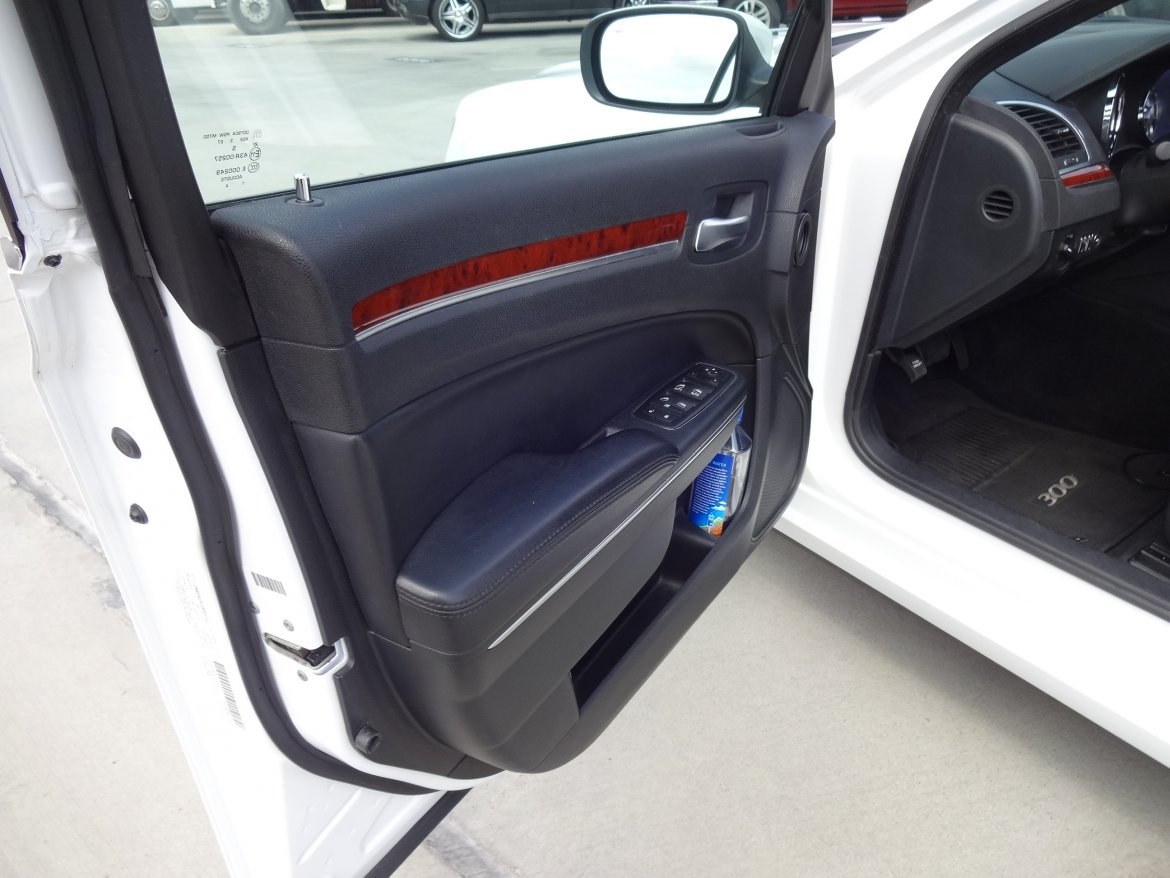 Photo of Limousine for sale: 2014 Chrysler 140 Inch Conversion 140" by Specialty Cpnversions SPV