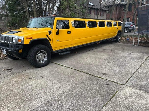 2004 Hummer H2 Truck for Sale in Cleveland, OH - Main Photo