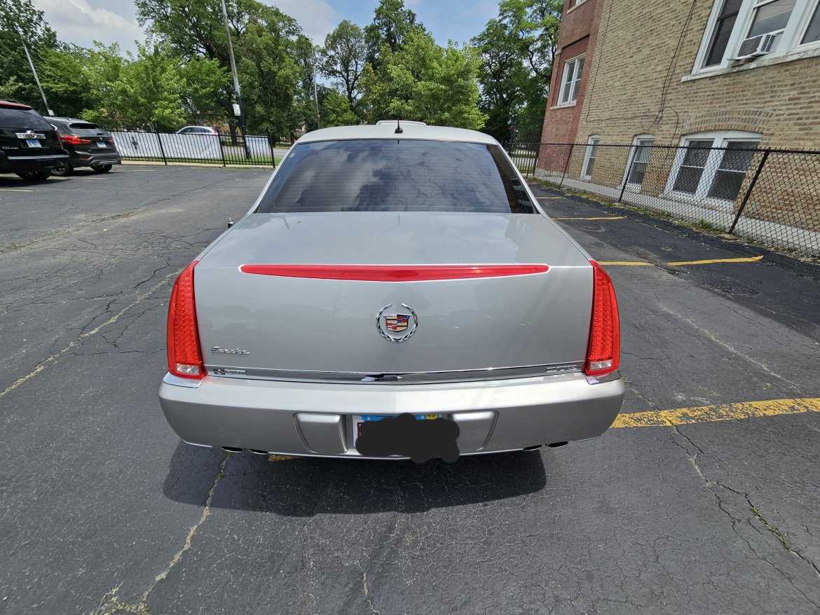 Limousine for Sale in Chicago, IL - Photo 4