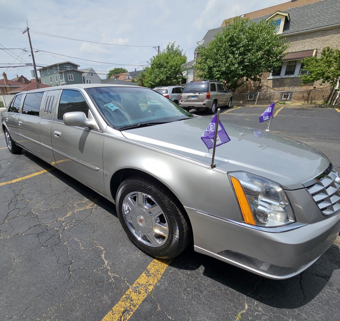 Limousine for sale: 2008 Cadillac Dts 65&quot;