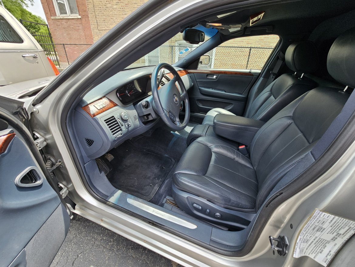 Limousine for Sale in Chicago, IL - Photo 8
