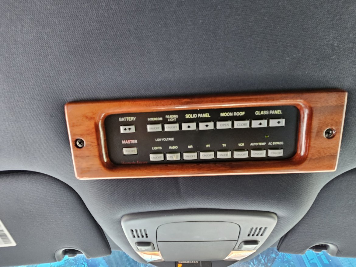 Limousine for Sale in Chicago, IL - Photo 22