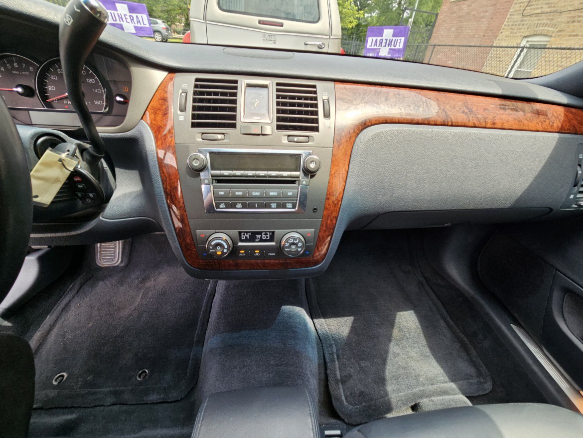 Limousine for Sale in Chicago, IL - Photo 11