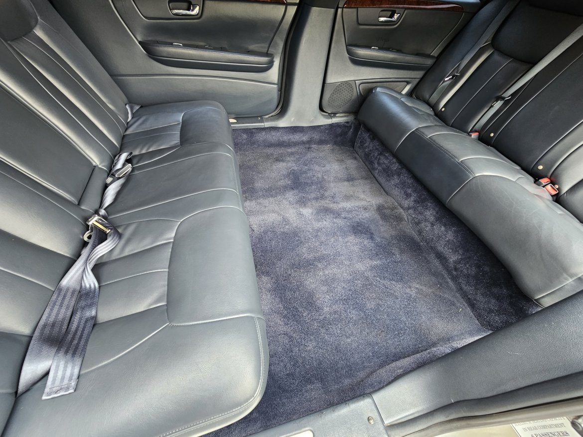 Limousine for Sale in Chicago, IL - Photo 14