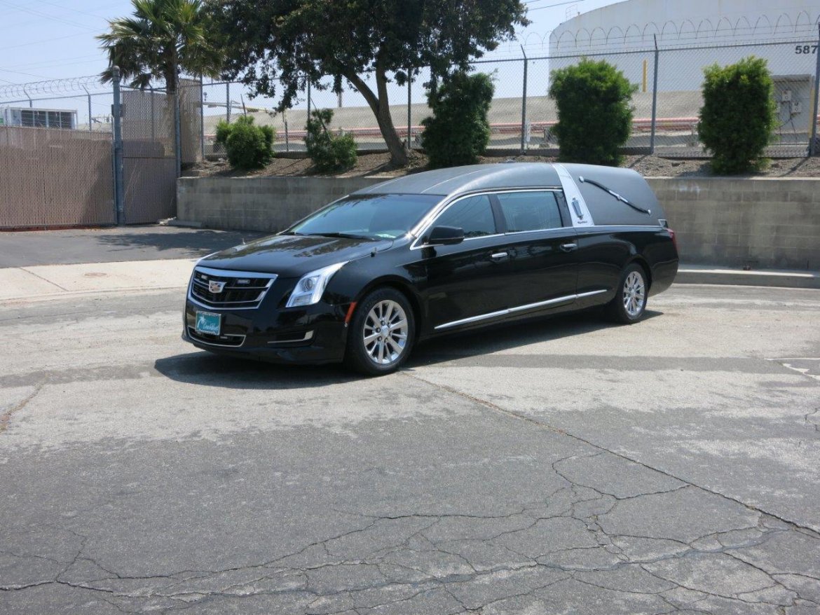 Funeral for sale: 2017 Cadillac XTS Victoria by S&amp;S Coach Company