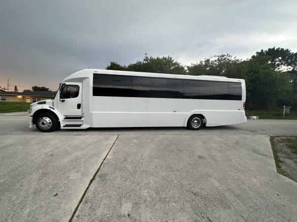 2013 Freightliner M2 Shuttle Bus for Sale in Anaheim, CA - Main Photo