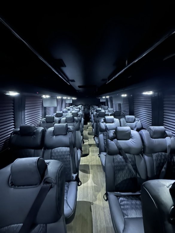 2013 Freightliner M2 Shuttle Bus for Sale in Anaheim, CA - Photo 2