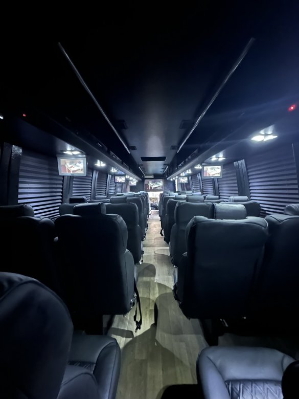 2013 Freightliner M2 Shuttle Bus for Sale in Anaheim, CA - Photo 3